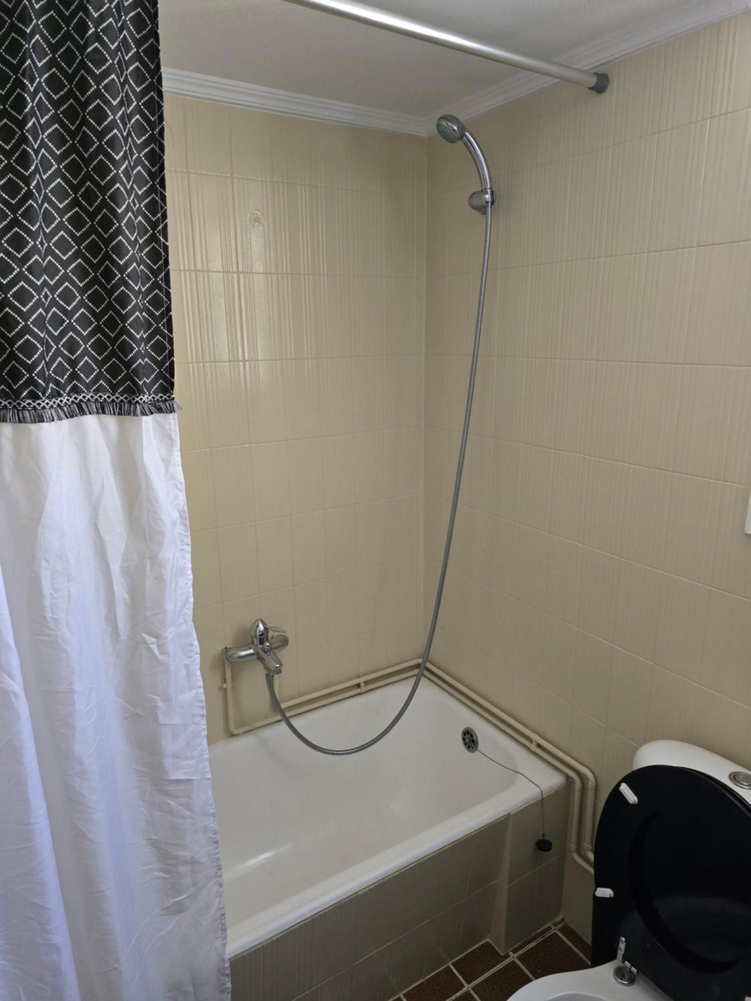 Large 1 Bedroom Penthouse With Large Terrace Athens Exterior photo